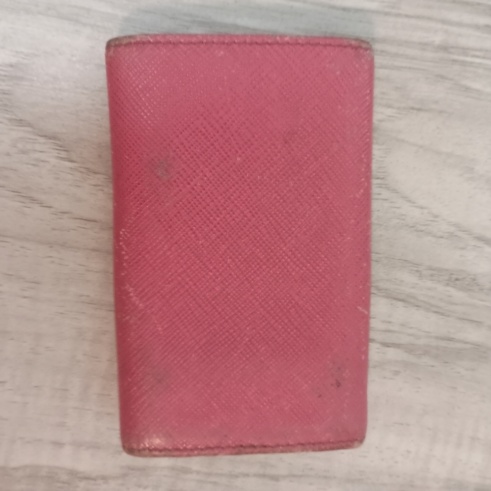 Prada hot pink saffiano leather key holder - Picture 2 of 11